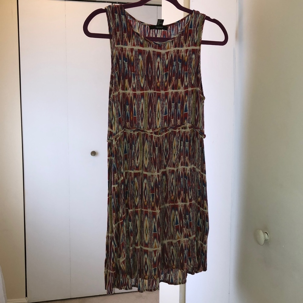Tunic-like dress. Aztec pattern.